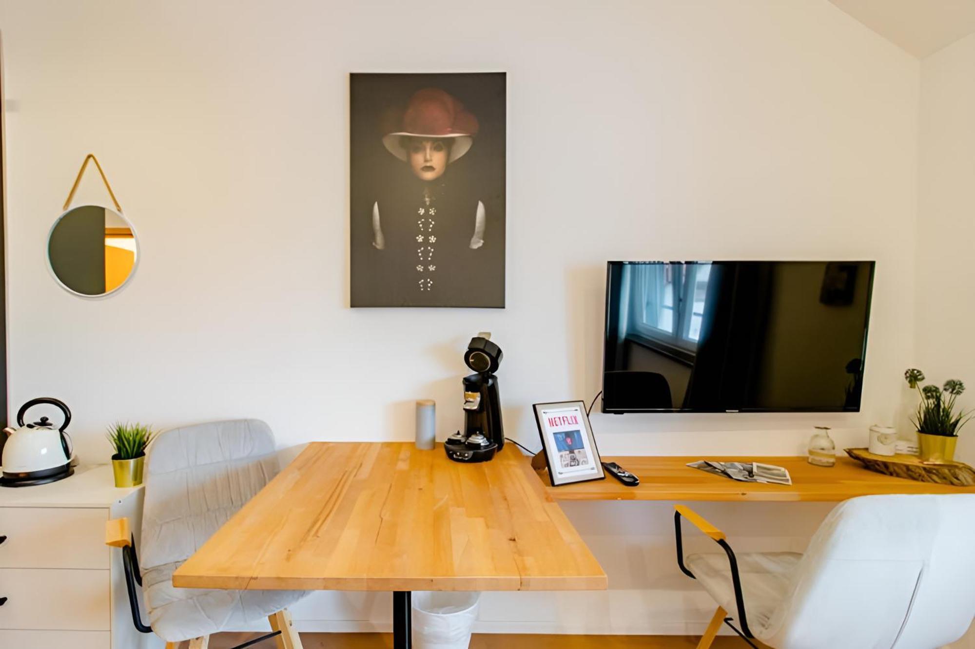 Komfortables Doppelzimmer In Kehl Goldscheuer - 1A Guesthouse Bagian luar foto